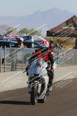 media/Sep-18-2022-2WTD (Sun) [[bc191fe8bd]]/Around the Pits/